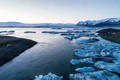 慢游-冰火颂歌(一价全含）-冰岛一地温泉观鲸之旅10天